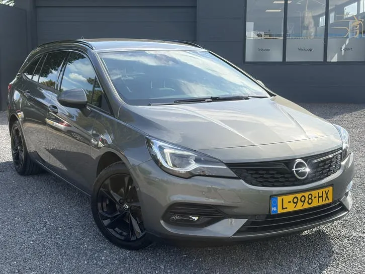 Opel Astra 2021 photo 2
