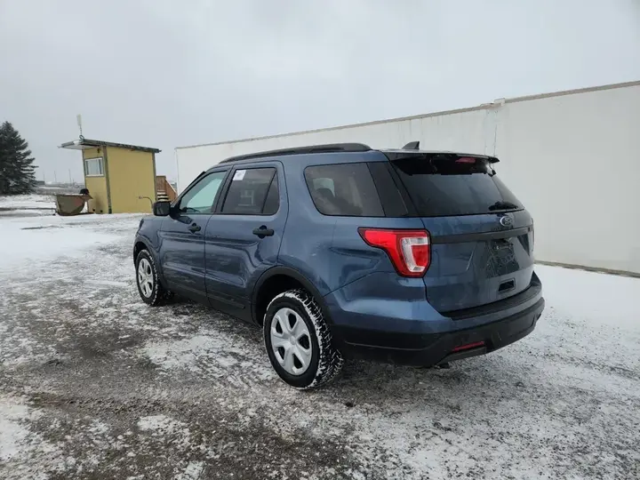 Ford Explorer 2018 photo 3