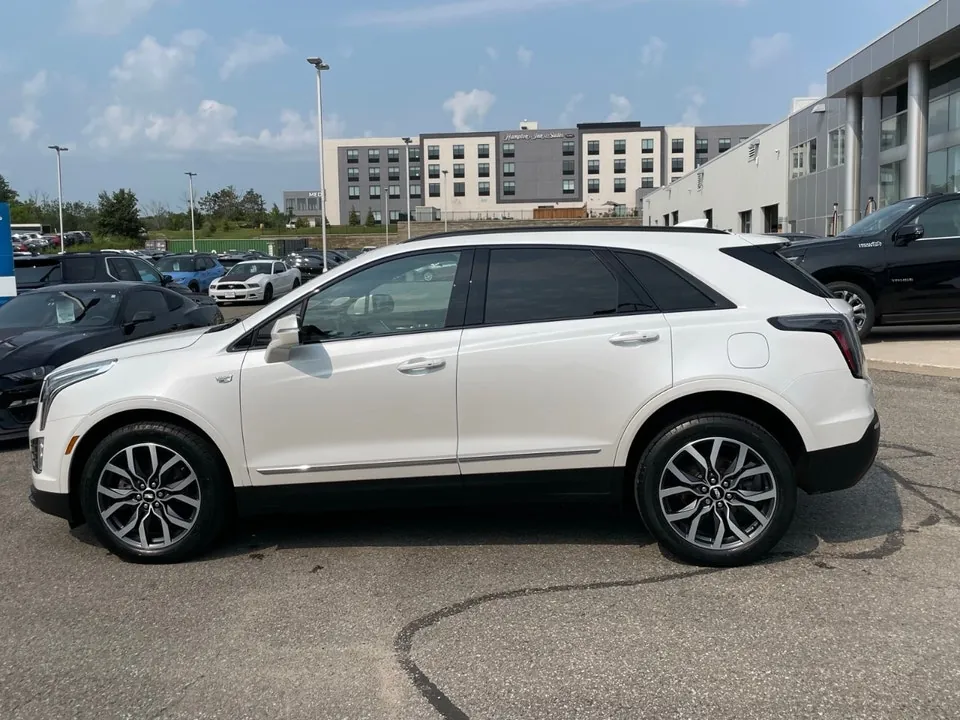Cadillac Xt5 2021 photo 2