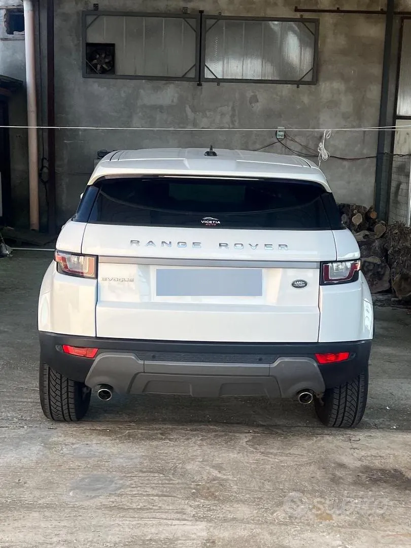 Land Rover Range Rover Evoque 2016 photo 3