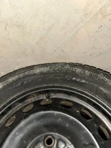 Other Winterbanden + Velgen Uni Royal 195/60 R 15 H photo 3