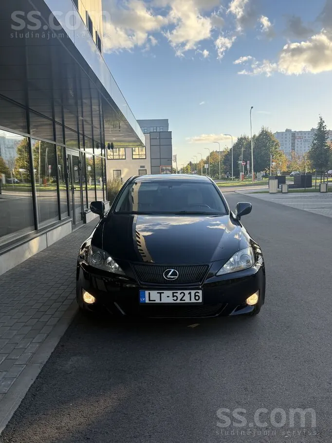 Lexus Is250