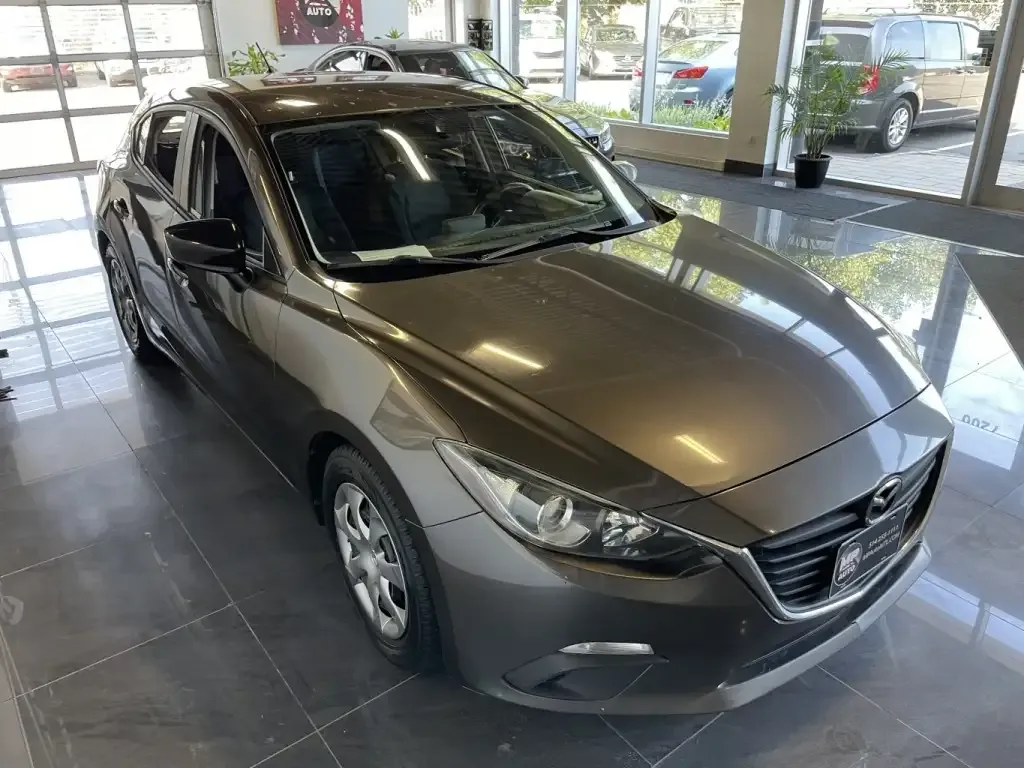Mazda 3 2015 photo 3