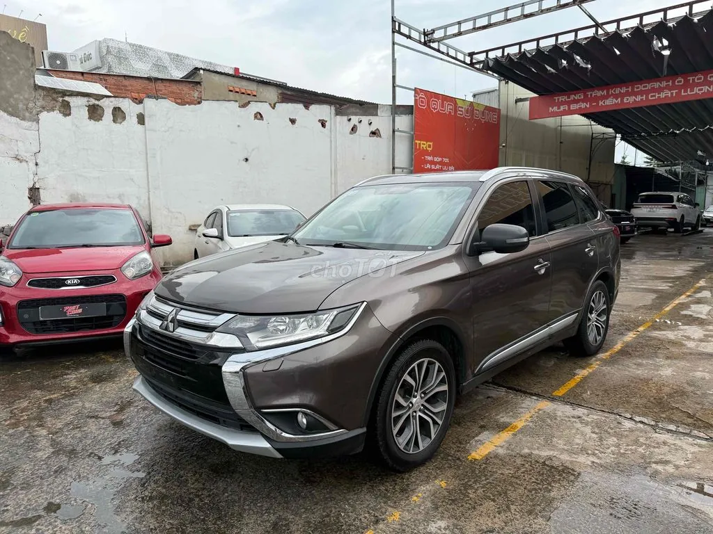 Mitsubishi Outlander 2017 photo 3