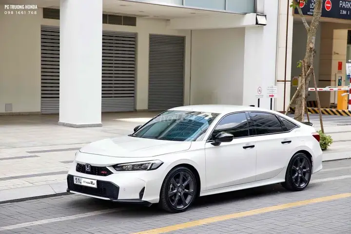 Honda Civic 2025 photo 5