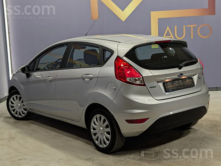 Ford Fiesta 2017 photo 2