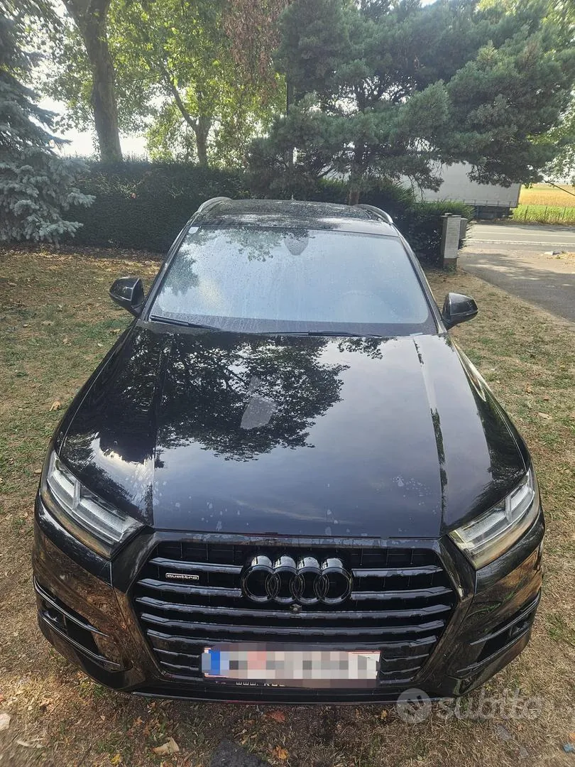 Audi Q7 2017 photo 2