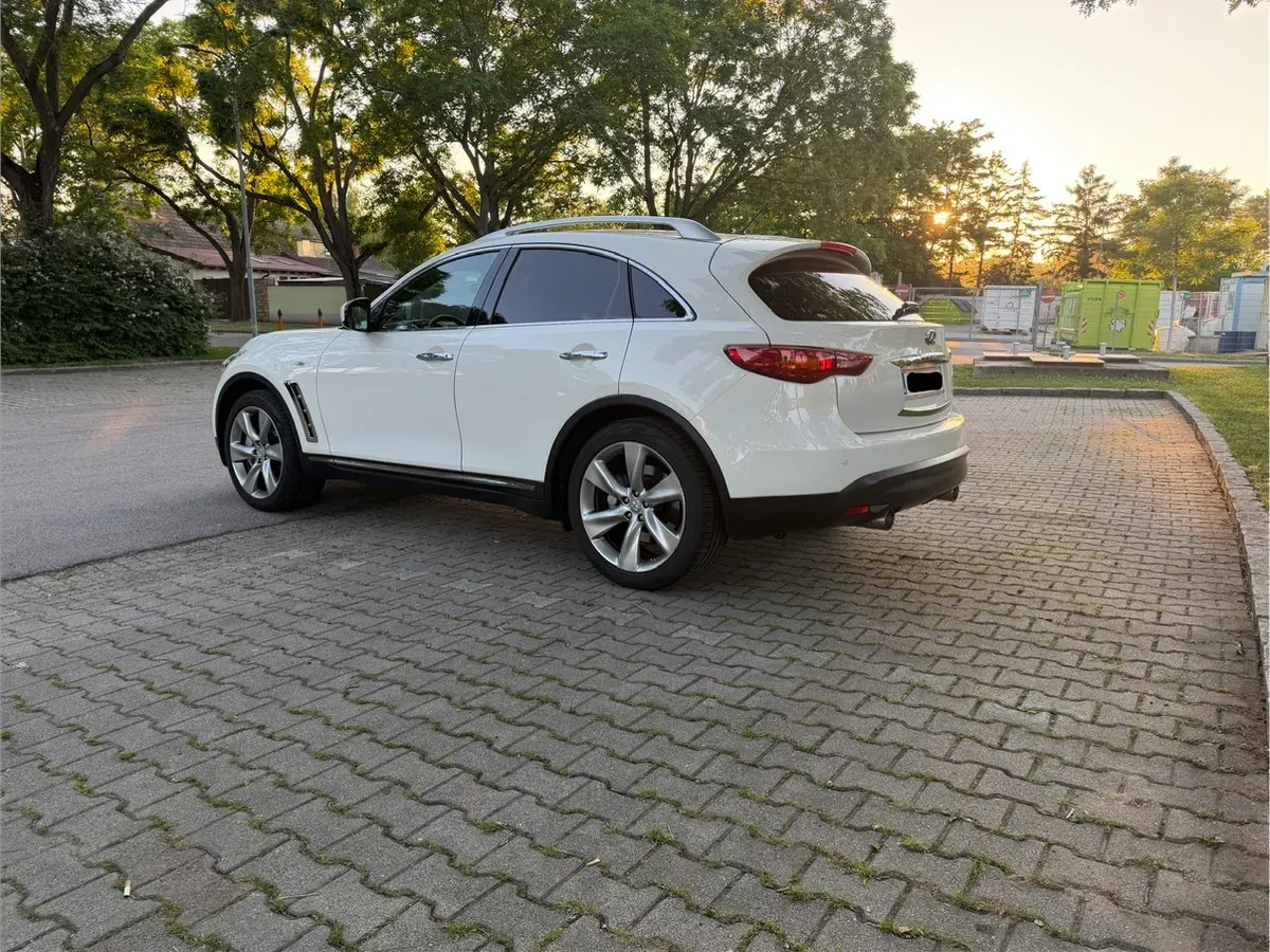 Infiniti Qx70 2014 photo 3