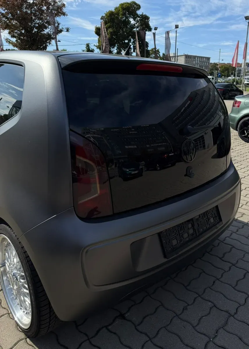 Volkswagen Up 2013 photo 3