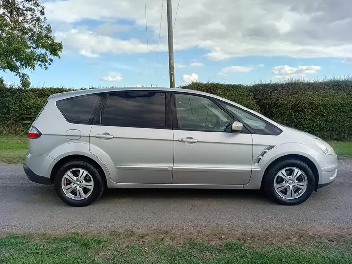 Ford S-Max 2008 photo 2