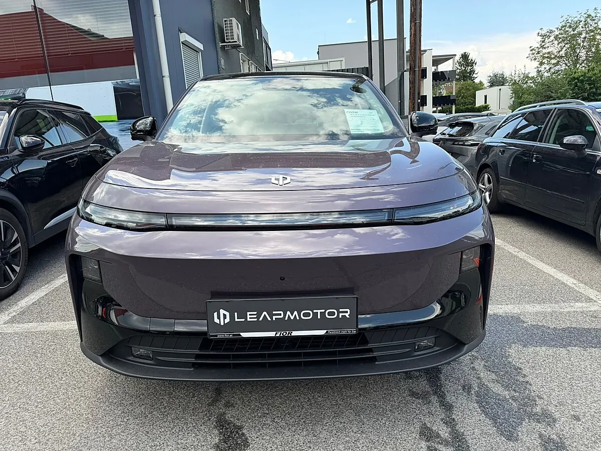 Leapmotor B10 2026 photo 2