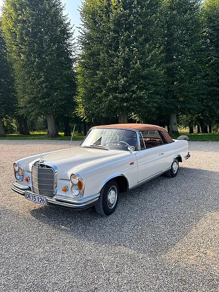Mercedes-Benz 220 Se 1964 photo 4