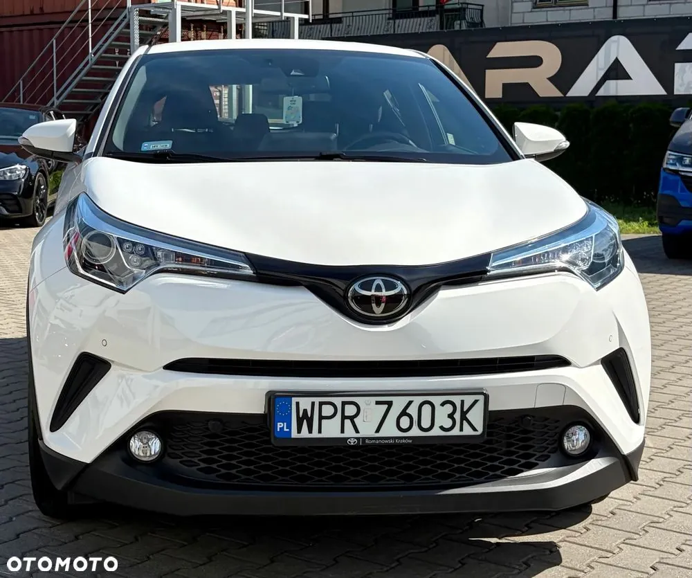 Toyota C-Hr 2018 photo 2