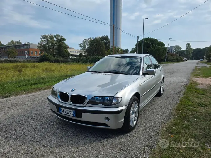 BMW 318I 2002 photo 2