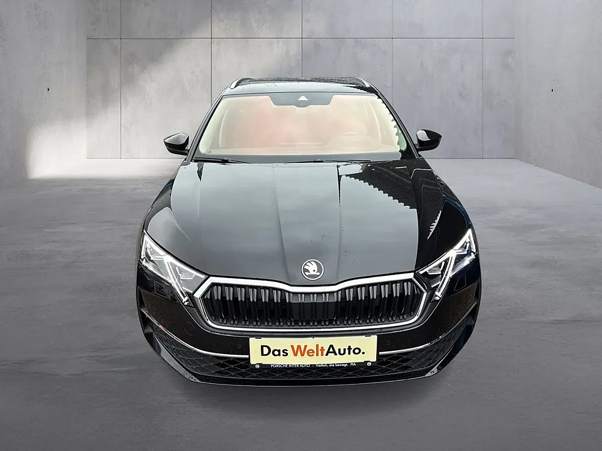Skoda Octavia 2025 photo 2