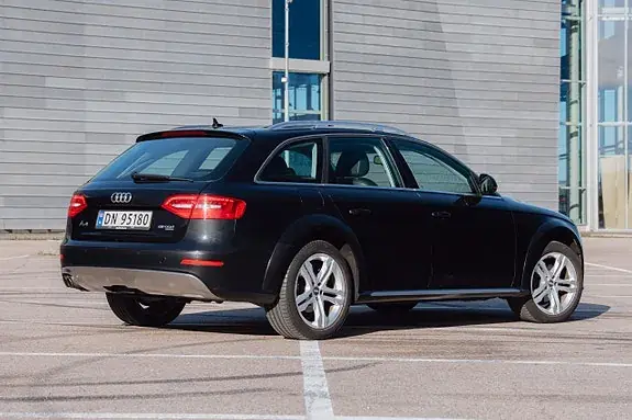 Audi A4 Allroad 2013 photo 3