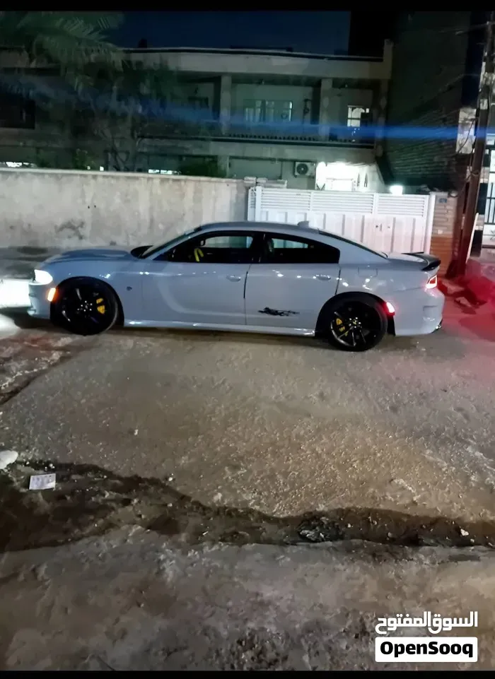 Dodge Charger 2022 photo 2