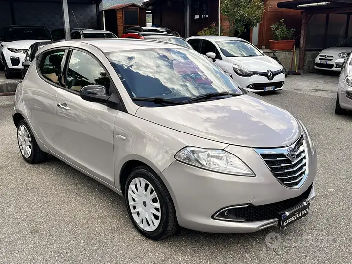 Lancia Ypsilon 2011 photo 3