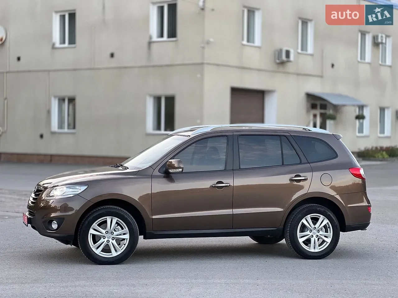 Hyundai Santa Fe 2010 photo 4
