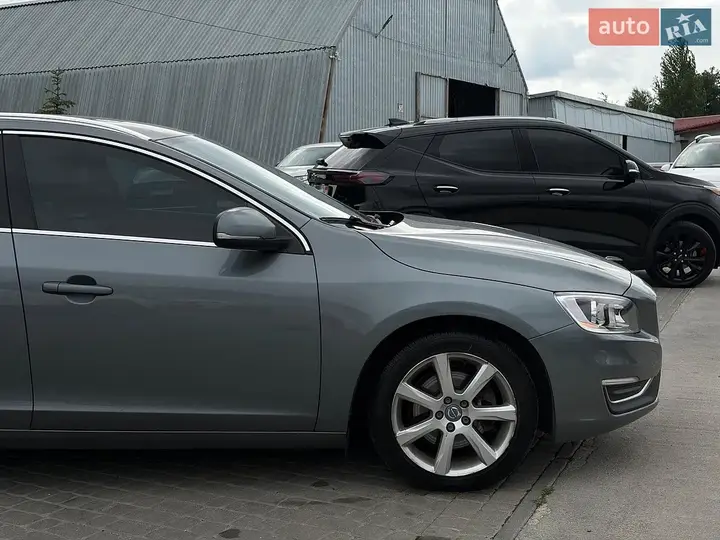 Volvo V60 2015 photo 5