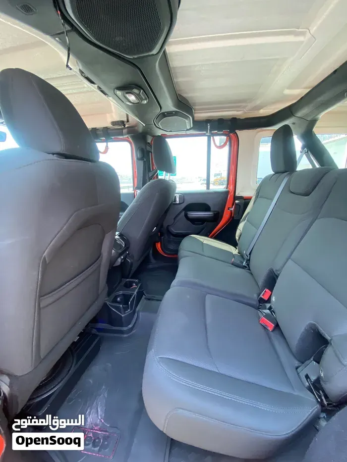 Jeep Wrangler 2018 photo 2
