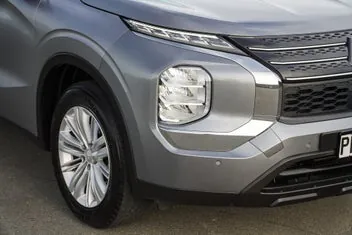 Mitsubishi Outlander 2022 photo 5