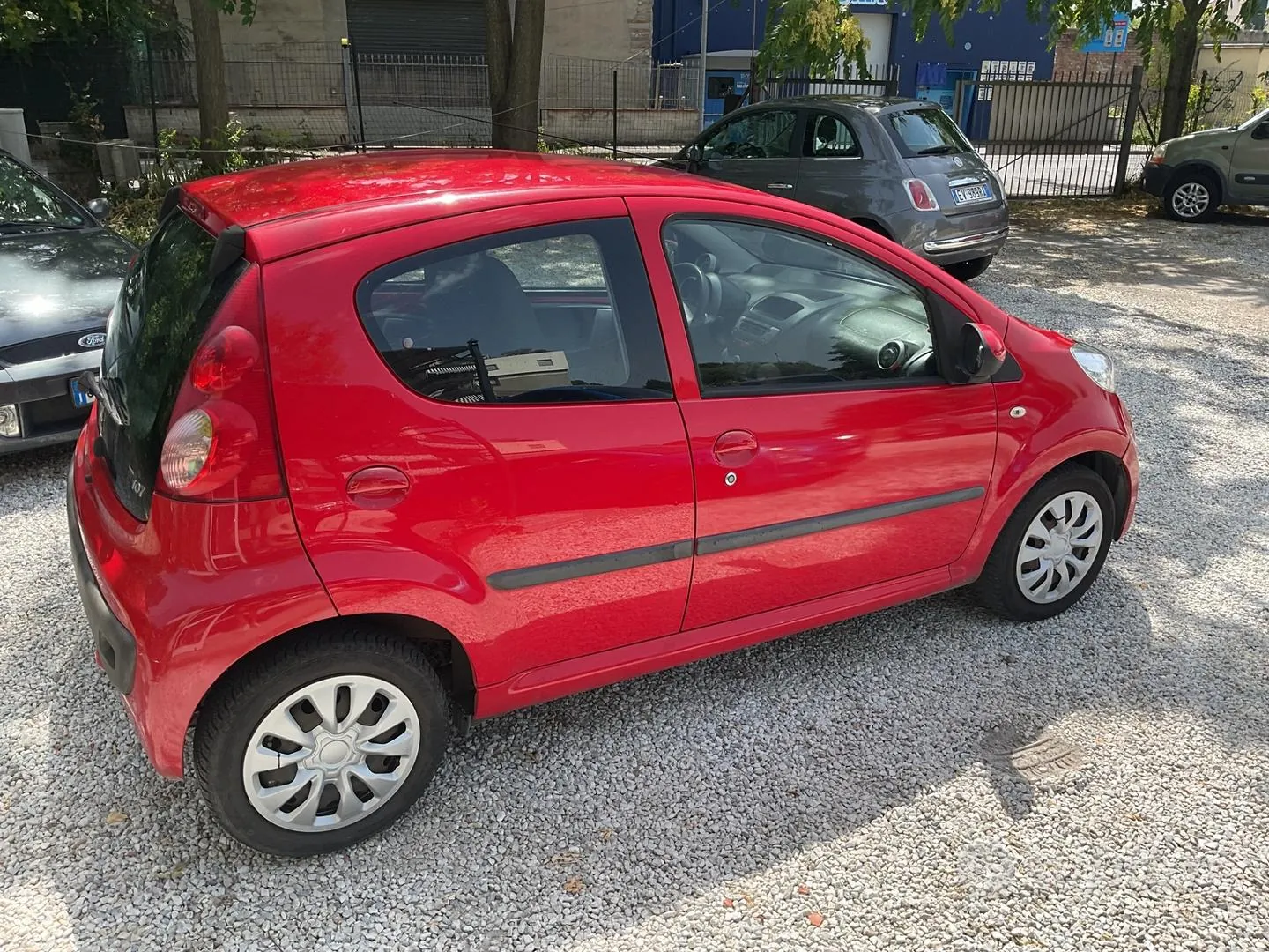 Peugeot 107 2010 photo 3