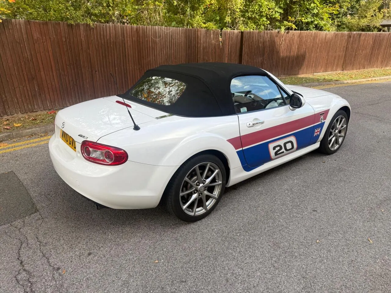 Mazda Mx-5 2010 photo 3