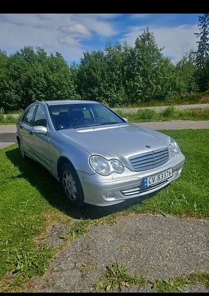 Mercedes-Benz C180