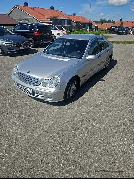 Mercedes-Benz C180 2004 photo 5