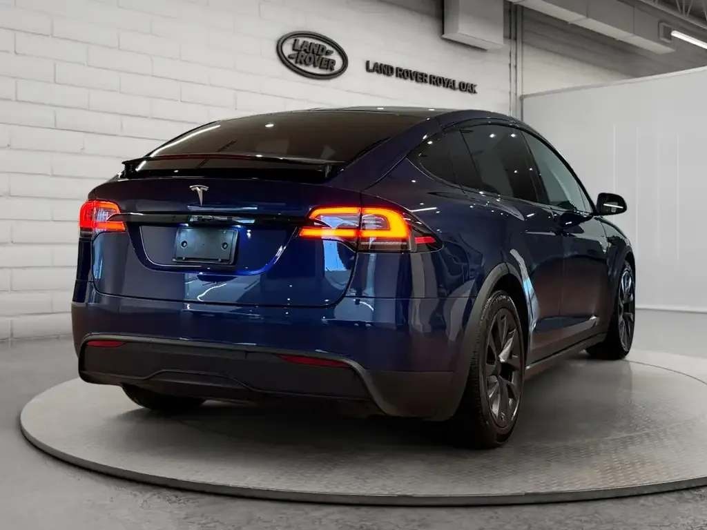 Tesla Model X 2023 photo 5