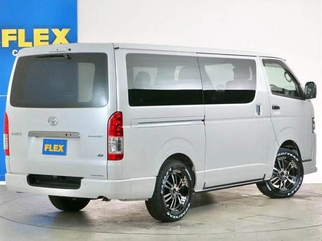 Toyota Hiace 2025 photo 5
