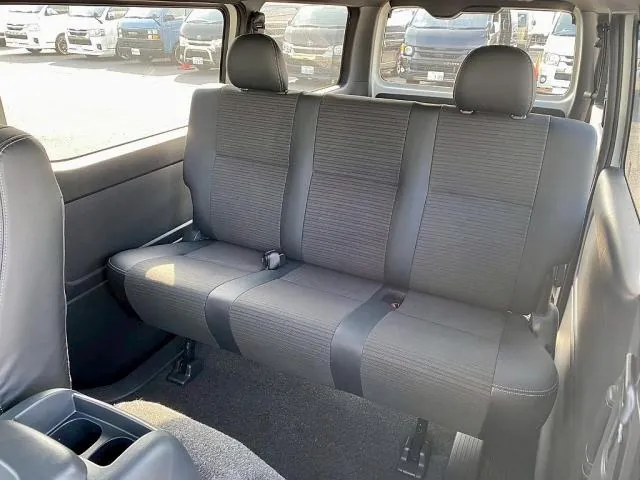 Toyota Hiace 2025 photo 4
