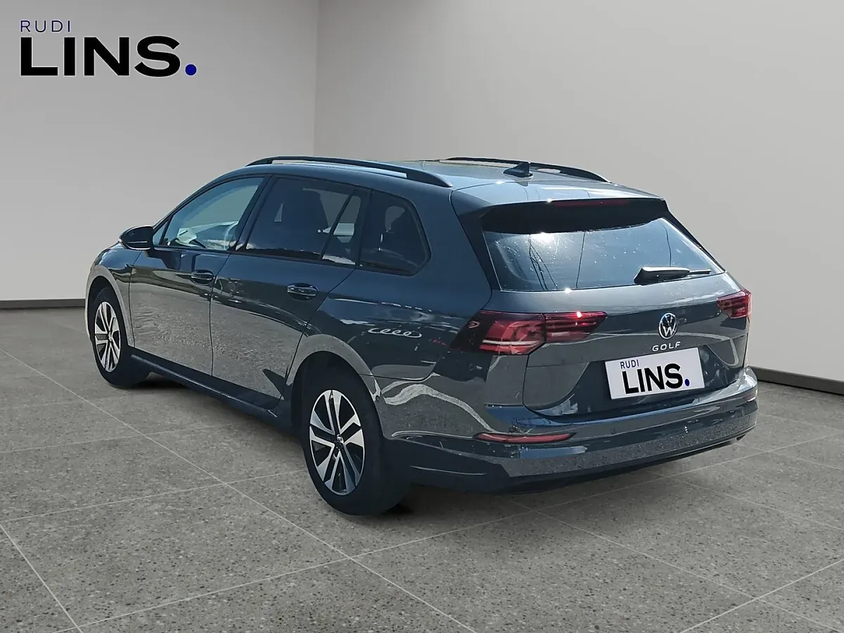 Volkswagen Golf 2026 photo 3