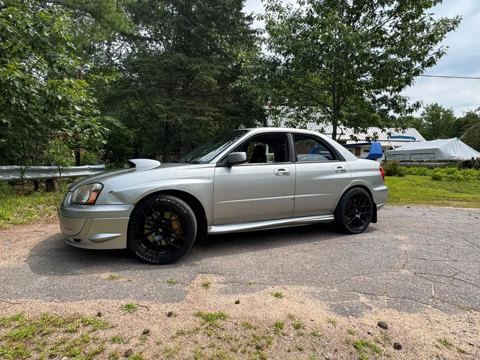Subaru Wrx Sti 2005 photo 3