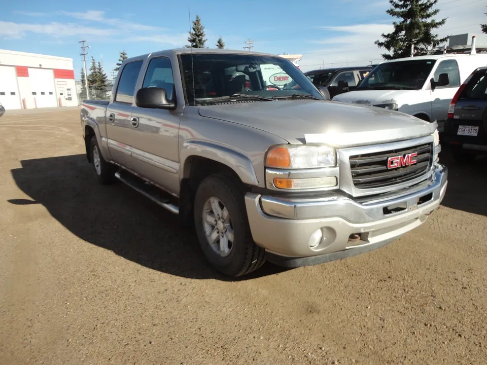 GMC Sierra 2006 photo 2
