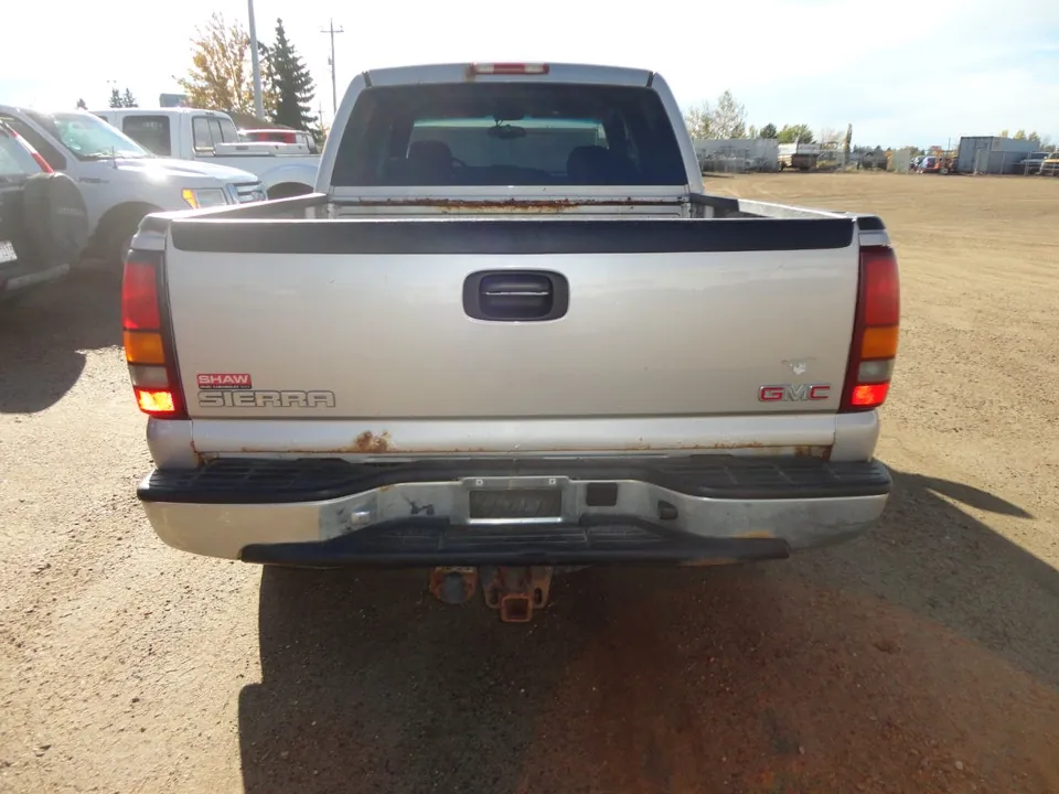 GMC Sierra 2006 photo 3
