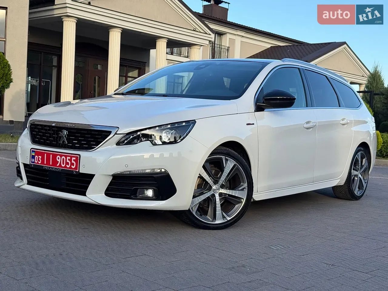 Peugeot 308 2018 photo 2