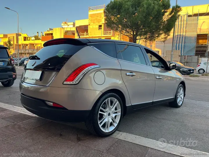 Lancia Delta 2012 photo 4