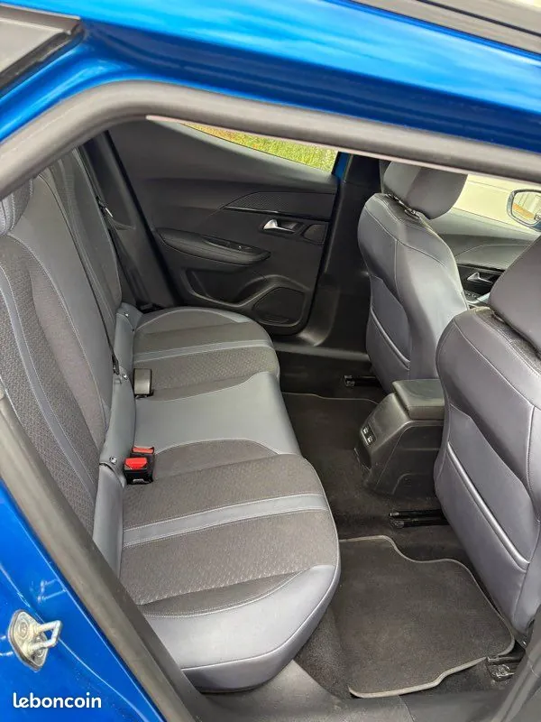 Peugeot 2008 2020 photo 3