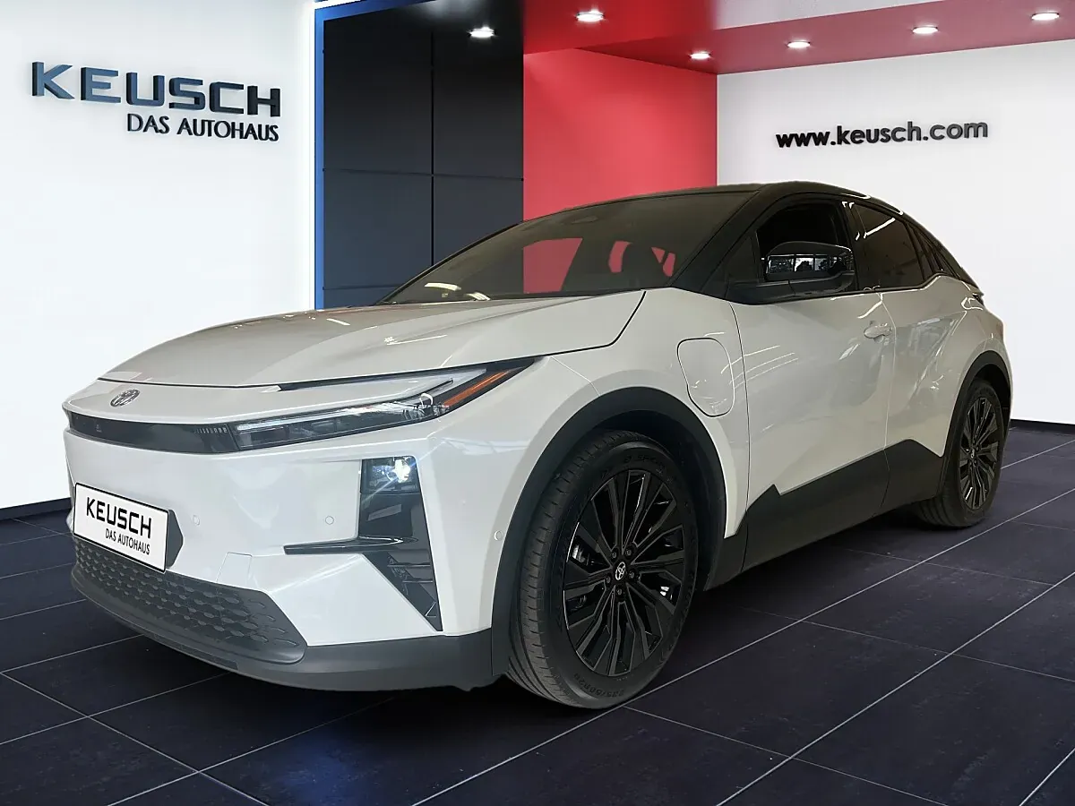 Toyota C-Hr photo 2