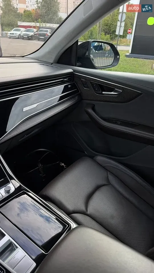 Audi Q8 2018 photo 4
