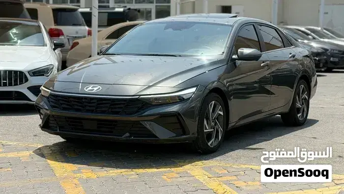Hyundai Elantra 2024 photo 3