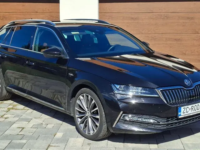 Skoda Superb 2023 photo 3
