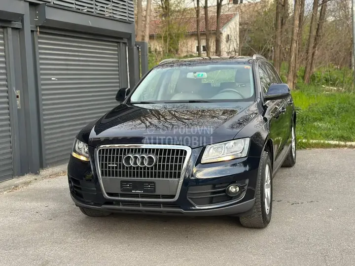 Audi Q5 2011 photo 2