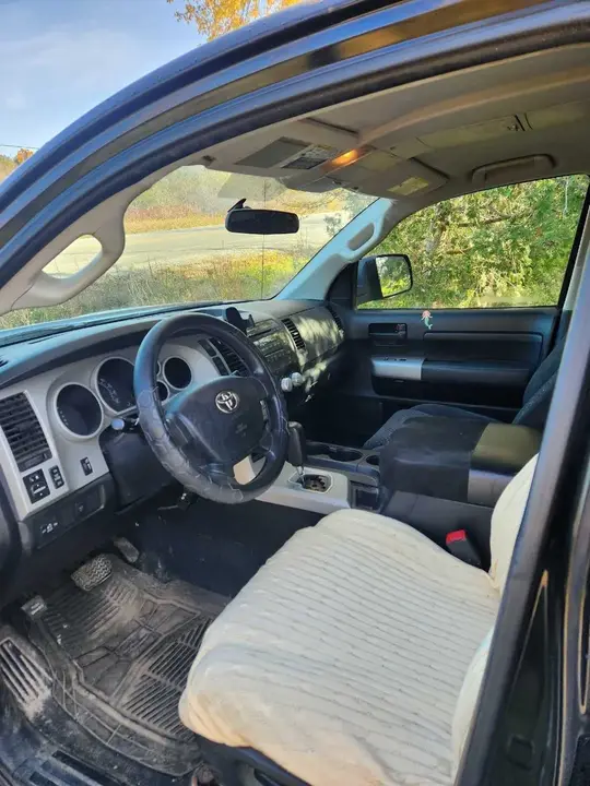 Toyota Tundra 2009 photo 2