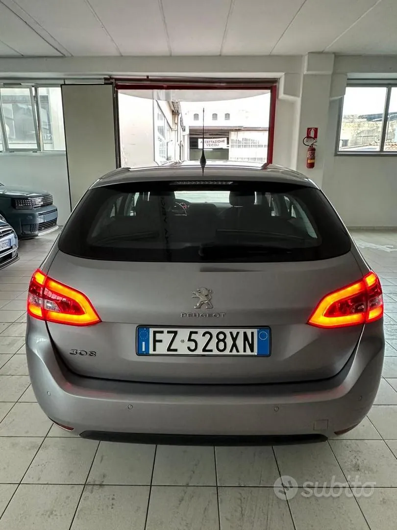 Peugeot 308 2019 photo 5