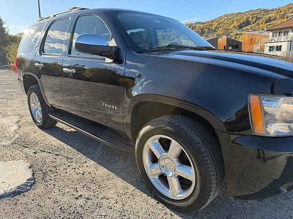 Chevrolet Tahoe 2008 photo 2