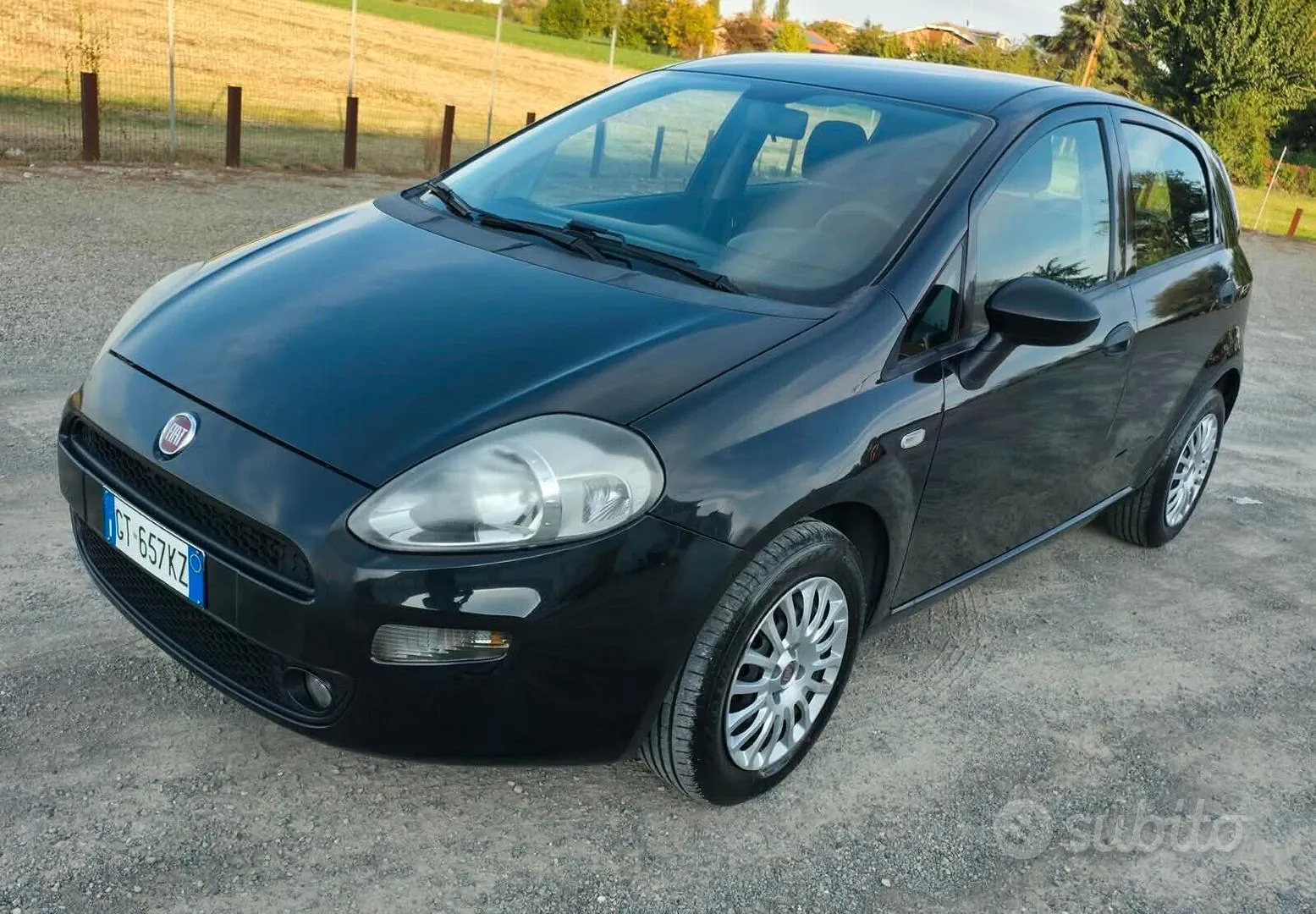 Fiat Punto 2014 photo 2