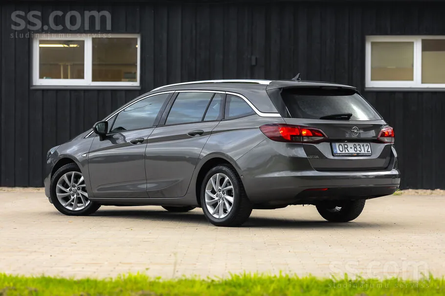 Opel Astra 2021 photo 4